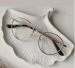 ⁦صينية مجوهرات بتصميم ورقة القيقب⁩ - الصورة ⁦3⁩